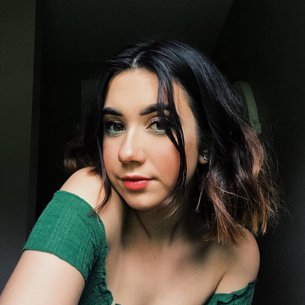 Meet your Posher, Olivia